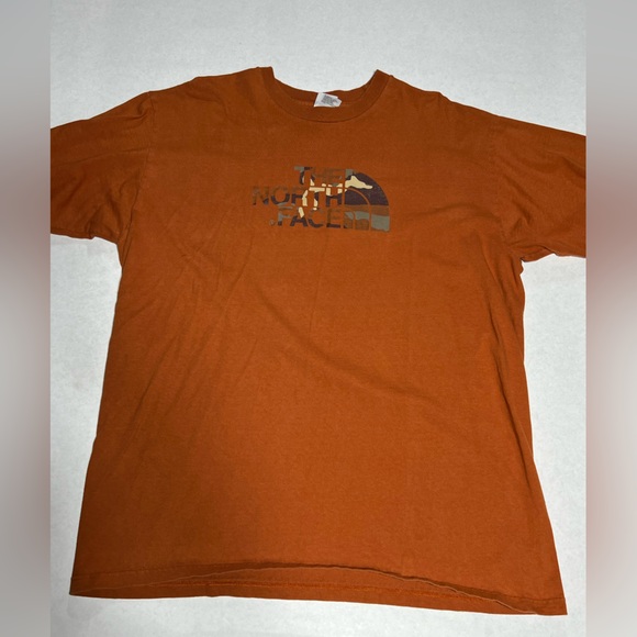 Orange and camo North face Tshirt size XL - Picture 2 of 6